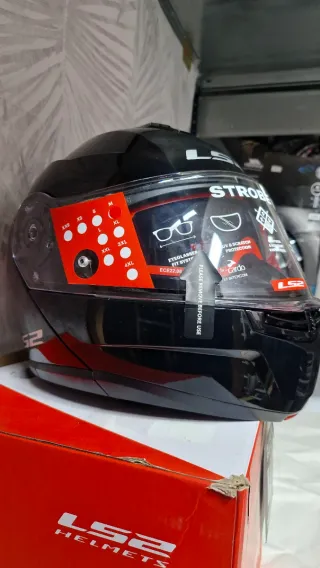 LS2, Casco modular moto