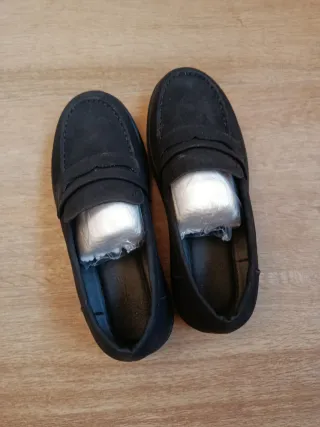 Zapatos negros mocasines