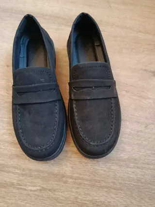 Zapatos negros mocasines