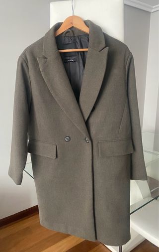 Abrigo oversize Pull&Bear verde oliva