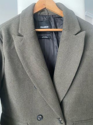 Abrigo oversize Pull&Bear verde oliva