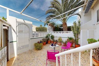 Casa adosada en venta en Urb. El Palmeral en Mojácar