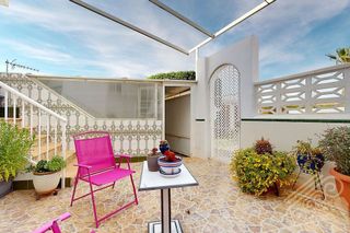 Casa adosada en venta en Urb. El Palmeral en Mojácar