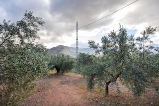 Casa rural en venta en Huelma
