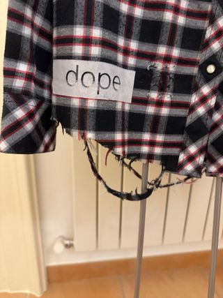 Camicia da donna Pirex a quadri con strappi ad hoc