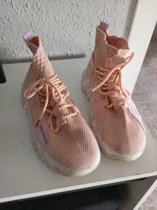 Zapatillas deportivas rosas