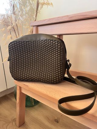 Bolso verde tejido
