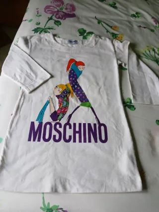 Camiseta Moschino Multicolor y Blanca