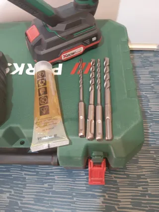 Martillo Taladro Percutor Parkside 20V completo