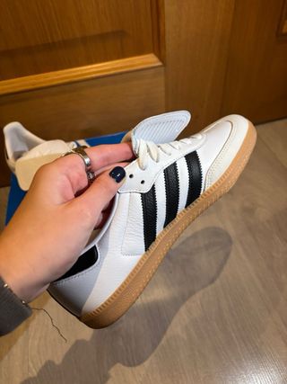 Zapatillas Adidas Samba LT Blancas y Negras