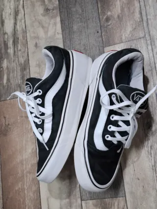 Vans Scarpe Nere/Bianche Tg 38.5