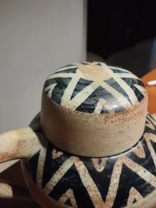 Tetera artesana y 2 vasos