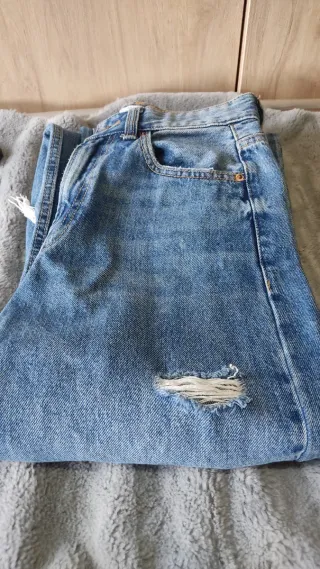 Pantalón vaquero Bershka