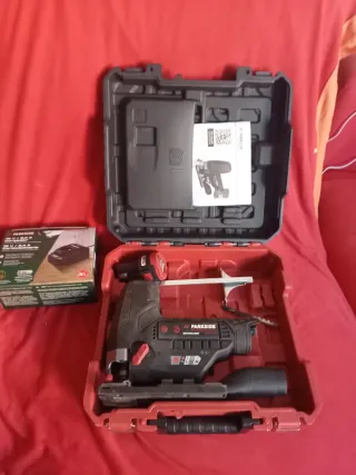 Sierra de calar a batería.Incluyo cargador+bateria