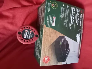 Sierra de calar a batería.Incluyo cargador+bateria