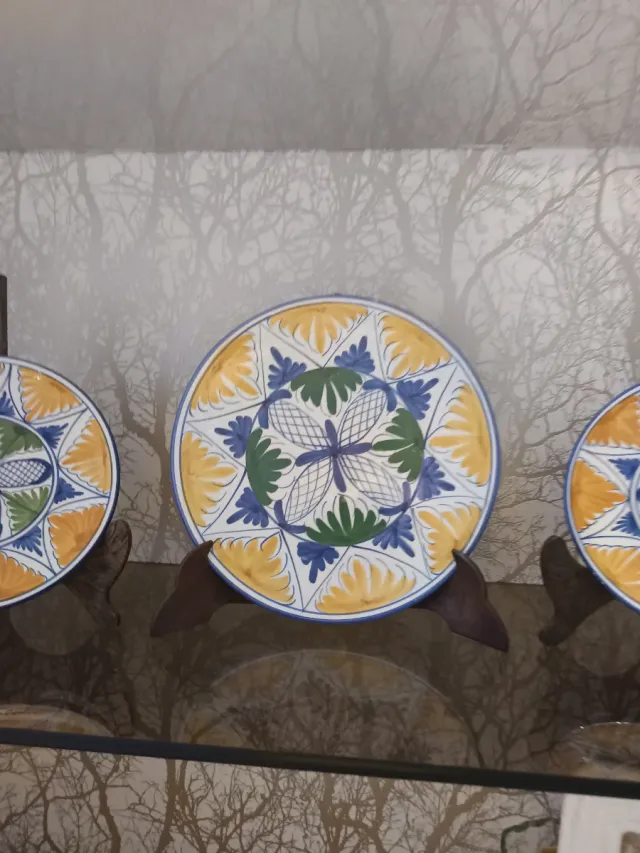 3 Platos Cerámica Decorativos Azul y Amarillo