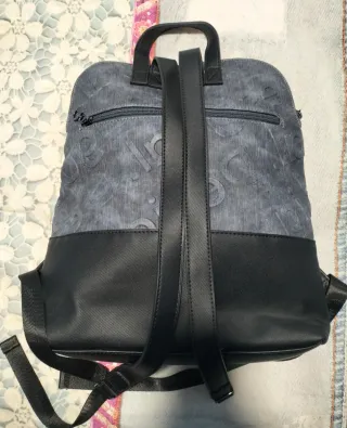 Mochila Desigual Negra y Gris