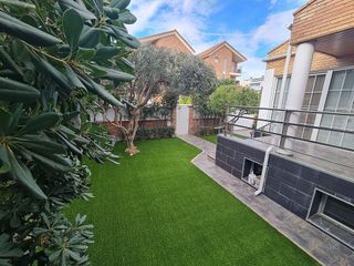 Chalet en alquiler en Montecanal en Zaragoza