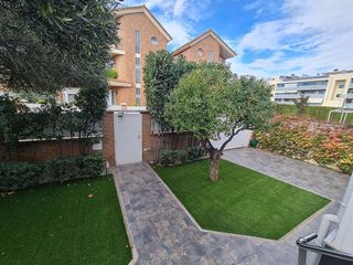 Chalet en alquiler en Montecanal en Zaragoza