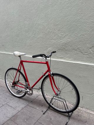Bicicleta Clásica Roja