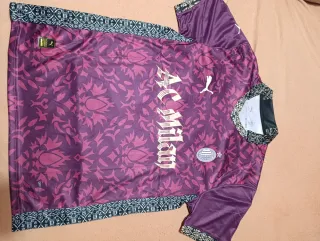 Camiseta Deportiva Nueva Morada