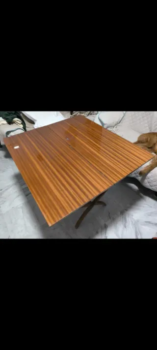 Mesa extensible de madera