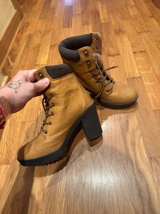 botines de tacón alto