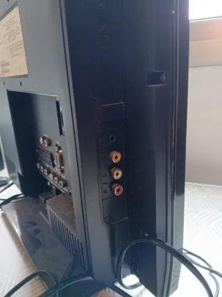 Televisor OKI 15 pulgadas HDMI