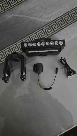 Luz LED para bicicleta con control remoto