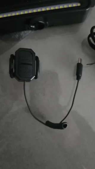 Luz LED para bicicleta con control remoto