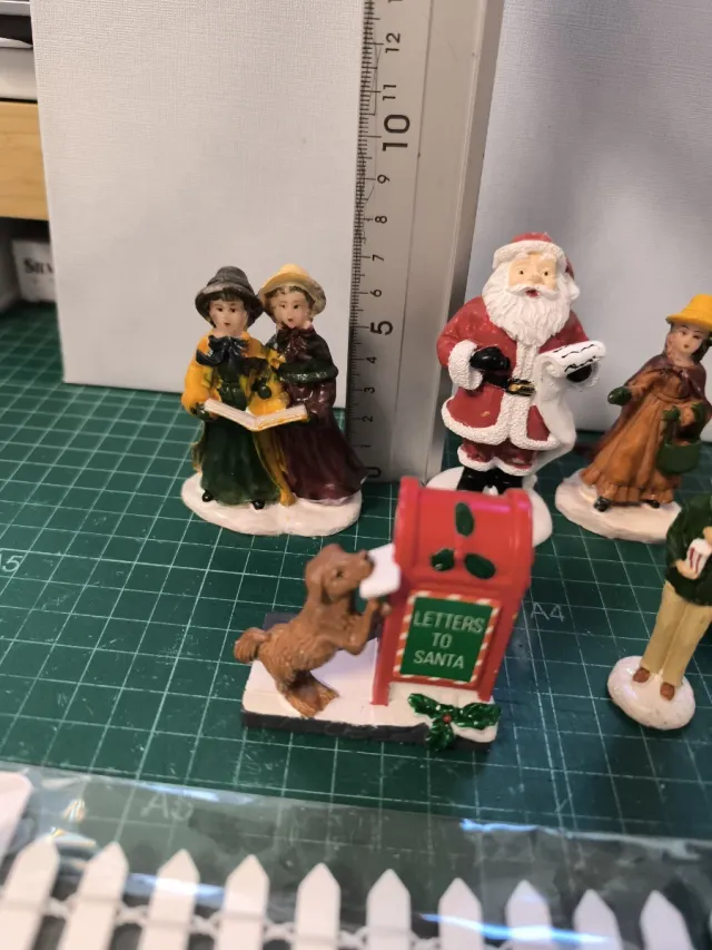 Villaggio Natalizio Multicolore