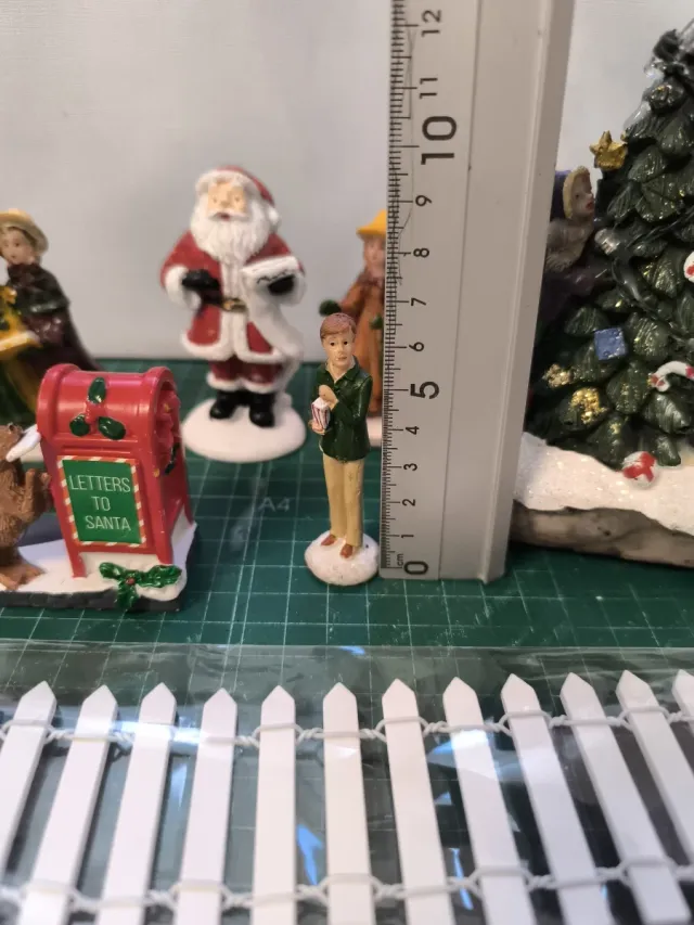 Villaggio Natalizio Multicolore