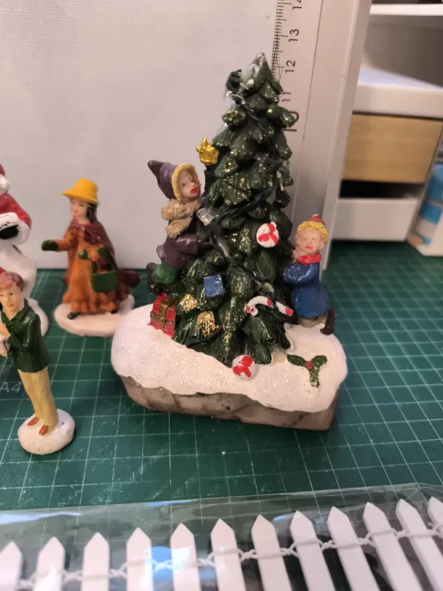 Villaggio Natalizio Multicolore