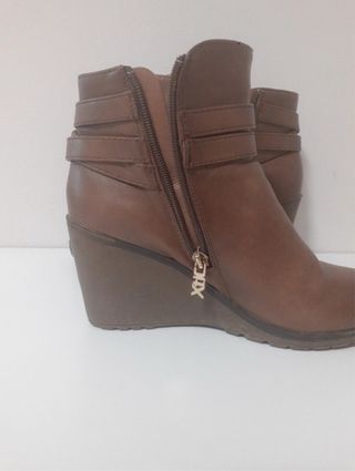 Botines cuña marrones talla 38