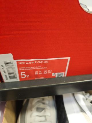 Zapatillas Nike Waffle One MM