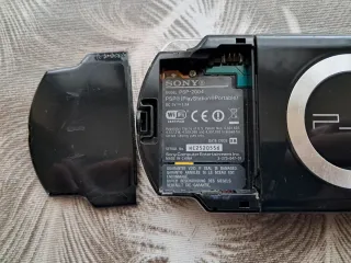 Console Sony PlayStation PSP Modello Slim 2004