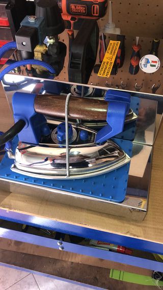 Venta y Reparacion de maquinaria textil.