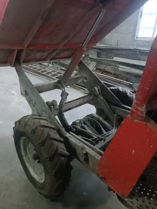 Dumper Chimpín Rojo