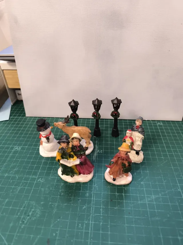 Figure per villaggio natalizio