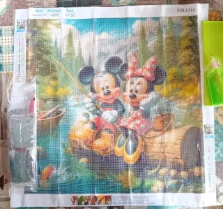 Diamond Painting Mickey y Minnie Pesca 50x50
