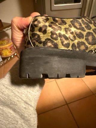 Scarpe donna allacciate fantasia in cavallino