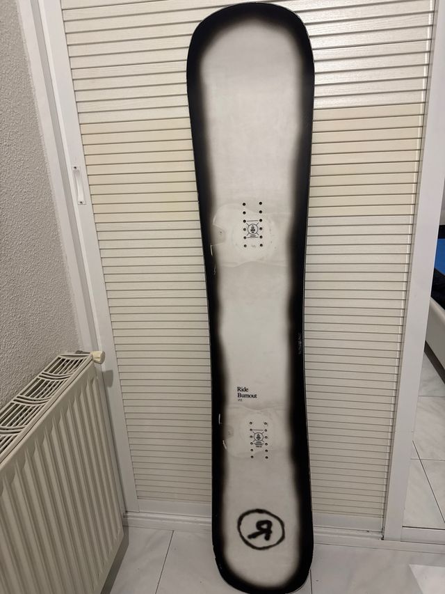 Tabla de Snowboard Ride Burnout 152