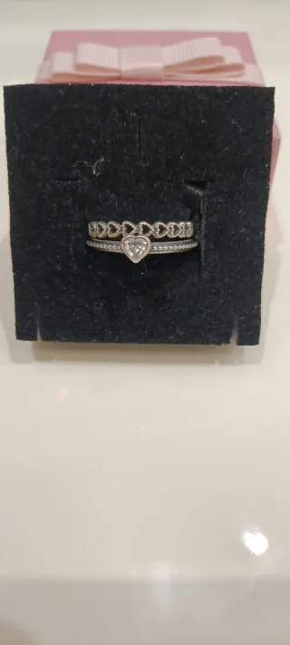 Anelli con cuori e zircone