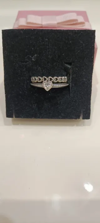 Anelli con cuori e zircone