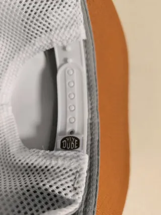 Gorra Hey Dude Naranja y Blanca