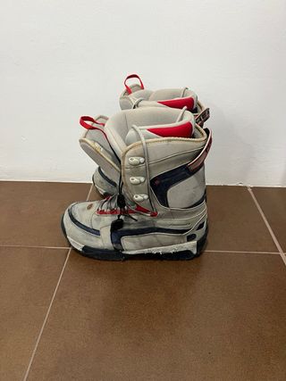 Tabla Snowboard Nitro + botas snow heard 43