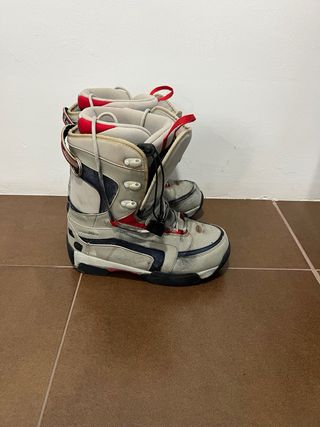 Tabla Snowboard Nitro + botas snow heard 43