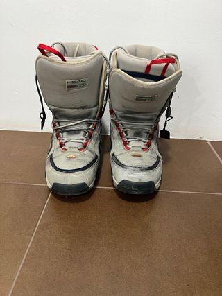 Tabla Snowboard Nitro + botas snow heard 43