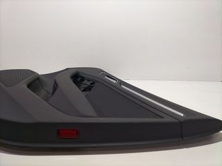 GUARNECIDO PUERTA TRASERA DERECHA AUDI A3 SPORTBACK (8VA)
