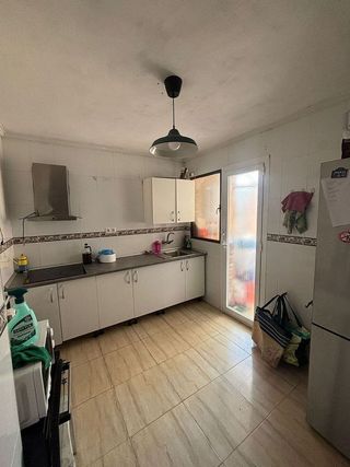 Piso en alquiler en Polígono Cartuja – La Paz en Granada